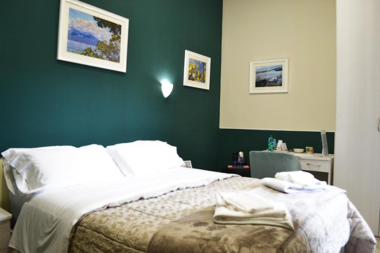 Il Viaggio Di Dante Historical Center Bed and Breakfast Napels Buitenkant foto
