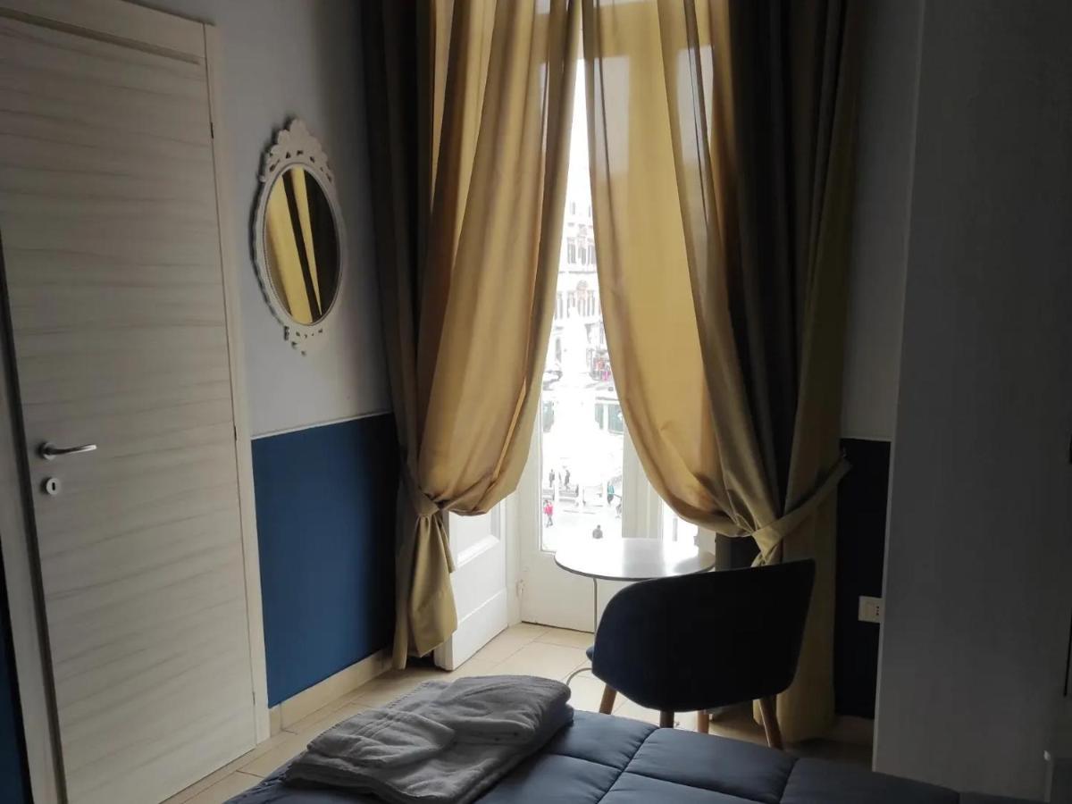Il Viaggio Di Dante Historical Center Bed and Breakfast Napels Buitenkant foto