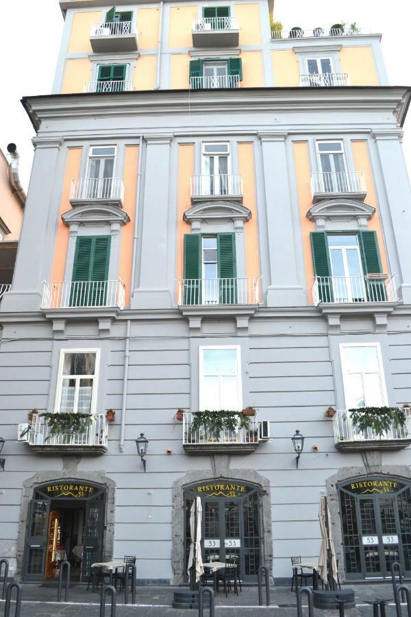 Il Viaggio Di Dante Historical Center Bed and Breakfast Napels Buitenkant foto