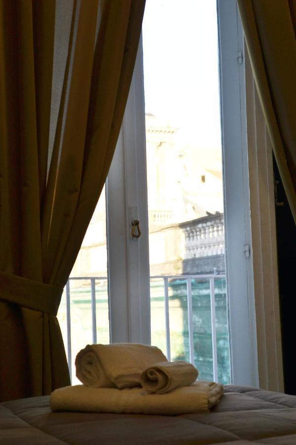 Il Viaggio Di Dante Historical Center Bed and Breakfast Napels Buitenkant foto